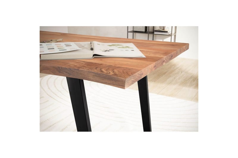 Skrivbord Wohnling Massiv trä träd kant metallben lantlig stil Svart, vinklad, 180x90 cm - Svart, vinklad, 180x90 cm - Möbler - Bord & matgrupp - Kontorsbord - Skrivbord