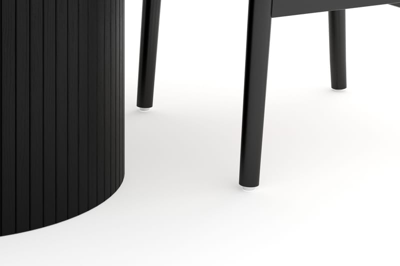 Kopparbo Matgrupp 106 cm Rund med 4 Dastoori Matstol - 2220067-4,2229318-1 - Svart - Möbler - Bord & matgrupp - Matgrupp