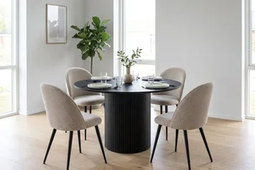 Kopparbo Matgrupp 110 cm runt med 4 Nibe Plus Mastolar - Svartlaserad ek - Möbler - Bord & matgrupp - Matgrupp