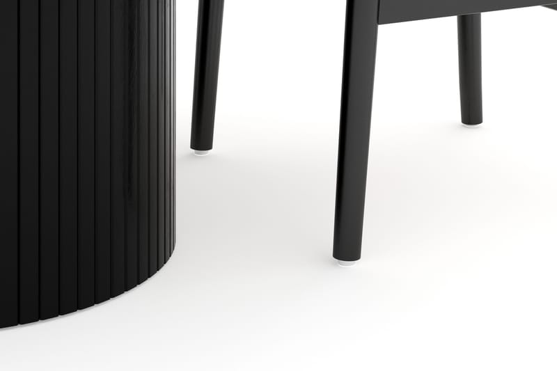 Kopparbo Matgrupp förlängningsbart 106-156 cm Rund med 4 Dastoori Matstol - 2220067-4,2229314-1 - Svart - Möbler - Bord & matgrupp - Matgrupp