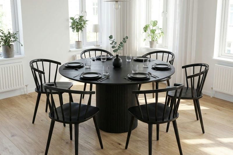 Kopparbo Matgrupp runt 130 cm Svart med 6 Tyrö Matstolar - Svart - Möbler - Bord & matgrupp - Matgrupp