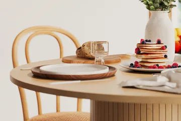 Kopparbo Matbord 106 cm - Ljust vitlaserat ekträ - Möbler - Bord & matgrupp - Matbord & köksbord