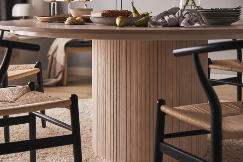 Kopparbo Runt Matbord 180 cm - Vitlaserat Ek / Ljus / Trä - Möbler - Bord & matgrupp - Matbord & köksbord