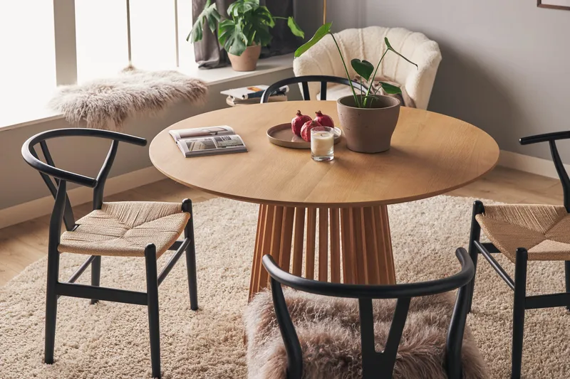 Peyra Matbord 120  cm Runt Ek - Natur - Möbler - Bord & matgrupp - Matbord & köksbord