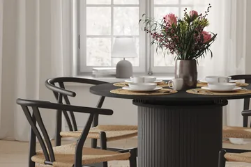 Kopparbo Matbord Runt 106-156 cm Förlängningsbart - Svart trä - Möbler - Bord & matgrupp - Matbord & köksbord