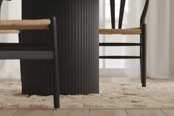 Kopparbo Matbord Runt 106-156 cm Förlängningsbart - Svart trä - Möbler - Bord & matgrupp - Matbord & köksbord