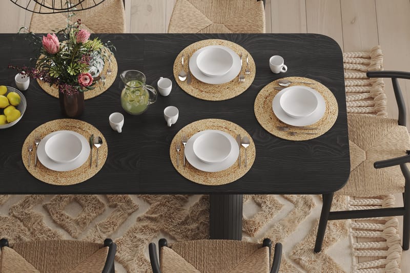 Kopparbo Matbord 180-240 cm Förlängningsbart - Svart trä - Möbler - Bord & matgrupp - Matbord & köksbord