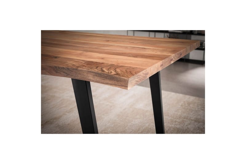 Matbord Wohnling Massivt trä med trädkanter, rektangulär, lantlig stil Svart, vinklad, 200x100 cm - Svart, vinklad, 200x100 cm - Möbler - Bord & matgrupp - Matgrupp