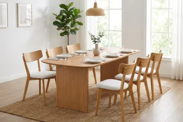 Alma Matgrupp 180 cm rektangulärt i Ek med 6 Amelia Matstolar med Dyna - Ek/Beige - Möbler - Bord & matgrupp - Matgrupp
