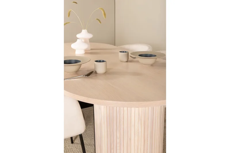 Biana Matgrupp 200 cm Oval inkl 4 Berita Sammetsstolar - Beige/Svart - Möbler - Bord & matgrupp - Matgrupp