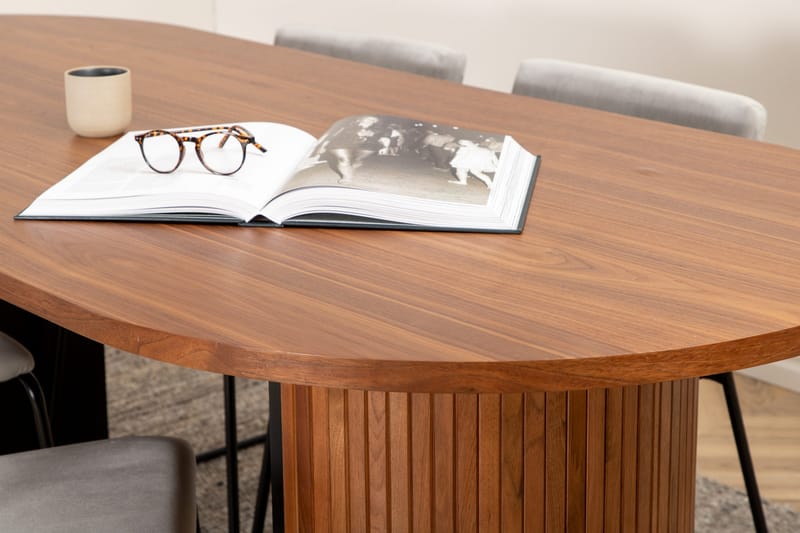 Biana Matgrupp 200 cm Oval inkl 4 Kenth Sammetsstolar - Valnötsbrun/Ljusgrå - Möbler - Bord & matgrupp - Matgrupp