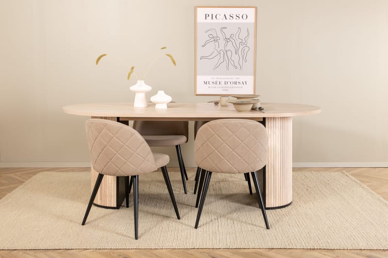 Biana Matgrupp 200 cm Oval inkl 4 Velvets Stolar, Beige/Svart