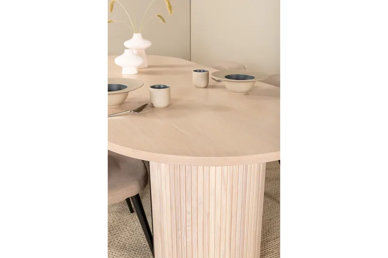 Biana Matgrupp 200 cm Oval inkl 4 Velvets Stolar - Beige/Svart - Möbler - Bord & matgrupp - Matgrupp