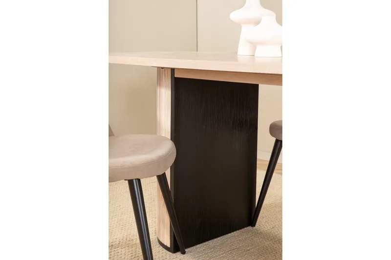 Biana Matgrupp 200 cm Oval inkl 4 Velvets Stolar - Beige/Svart - Möbler - Bord & matgrupp - Matgrupp