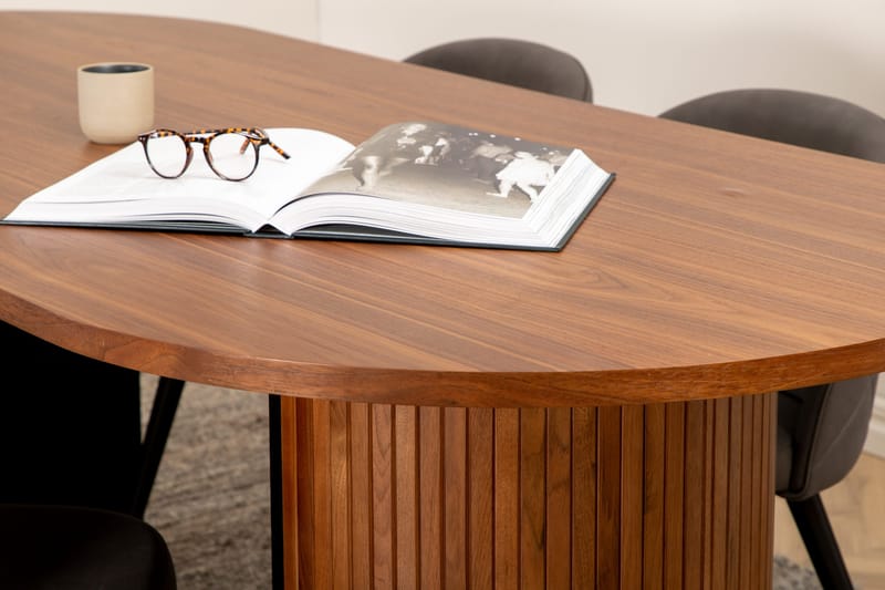 Biana Matgrupp 200 cm Oval inkl 4 Velvets Stolar - Valnötsbrun/Grå/Svart - Möbler - Bord & matgrupp - Matgrupp