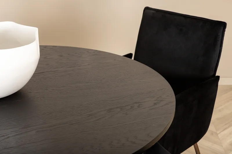 Bianca runt matbord med 4st Pippi matstol - Möbler - Bord & matgrupp - Matgrupp