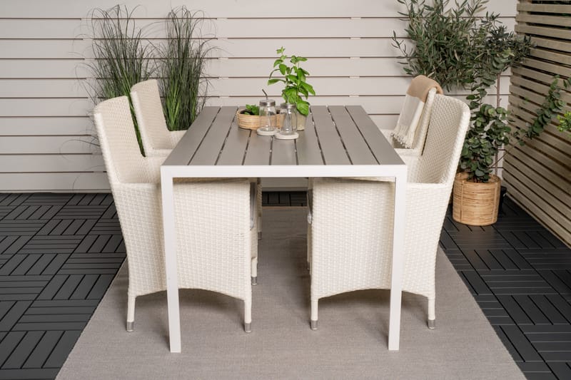 Buitepos Matgrupp inkl 4 Kalkfeld Karmstolar - Polywood/Vit - Möbler - Bord & matgrupp - Matgrupp