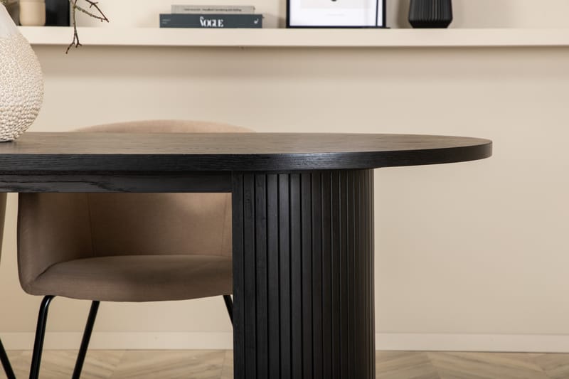 Matgrupp Cinaba 200 cm Oval inkl 4 Beraid Stolar - Svart/Beige - Matgrupp