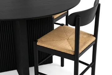 Edda Matgrupp runt 110 cm Svart med 4 Malte Matstolar - Möbler - Bord & matgrupp - Matgrupp