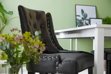 Jasmin Matgrupp med 6 Tuva Fåtölj - Vit/Svart PU - Möbler - Bord & matgrupp - Matgrupp