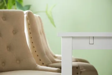 Jasmin Matgrupp Vit med 6 st Viktoria Fåtöljer - Beige/Vintageben - Möbler - Bord & matgrupp - Matgrupp