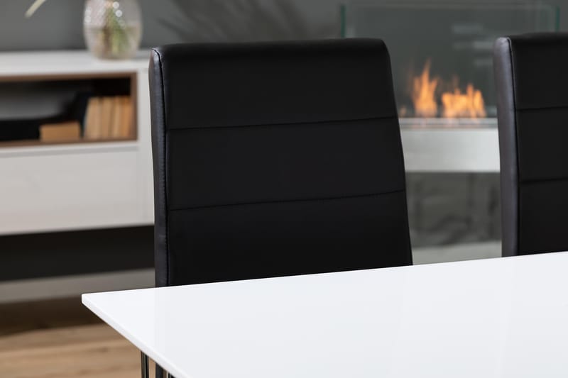 Kronblom Matgrupp 120 cm med 4 Cibus Stol - Vit/Krom/Svart PU - Möbler - Bord & matgrupp - Matgrupp