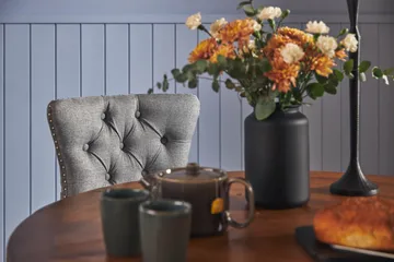 Lyon Matgrupp 120 cm Rund inkl 4 Bergviken Stolar - Brun - Möbler - Bord & matgrupp - Matgrupp