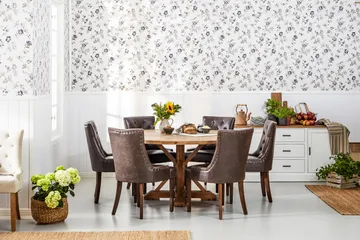 Lyon Matgrupp 150 cm Rund Mörkt trä med 6 Tuva Stolar - Vintage Alm / Brun Pu - Möbler - Bord & matgrupp - Matgrupp