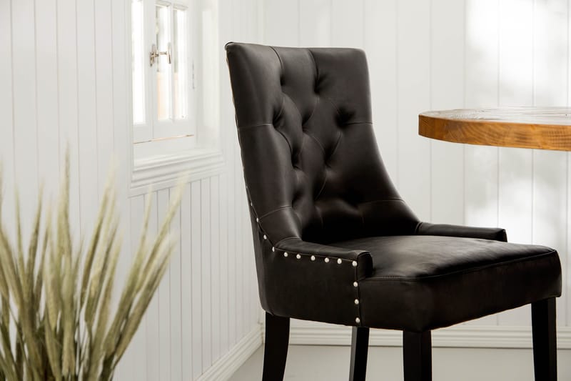 Lyon Matgrupp 150 cm Rund med 4 Tuva Fåtölj - Vintage Alm/Svart PU - Möbler - Bord & matgrupp - Matgrupp