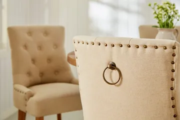 Lyon Matgrupp Rund med 4 st Viktoria Fåtölj - Trä/Vit/Beige - Möbler - Bord & matgrupp - Matgrupp