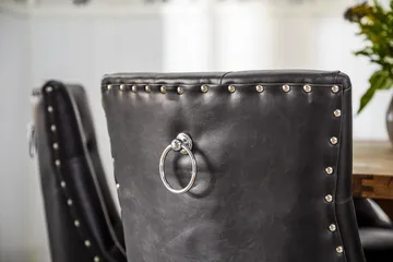 Lyon Rund Matgrupp 150 cm med 6 Tuva Stolar - Brun Vintage Alm / Svart Pu - Möbler - Bord & matgrupp - Matgrupp