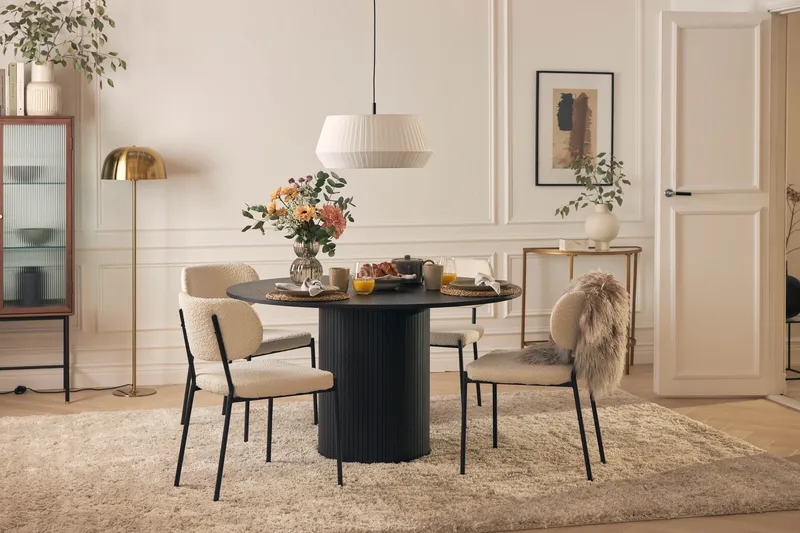 Matbord Runt Kopparbo 130 cm med 4st Matstol Gemmiano - Svart - Möbler - Bord & matgrupp - Matgrupp