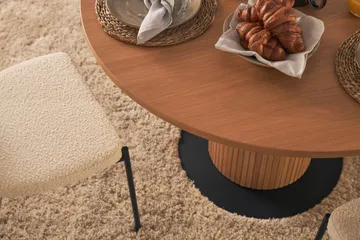 Noira Matbord 120 cm Massiv Valnöt Runt med 4st Gemmiano Mat - Brun - Möbler - Bord & matgrupp - Matgrupp