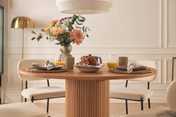 Noira Matbord 120 cm Massiv Valnöt Runt med 4st Gemmiano Mat - Brun - Möbler - Bord & matgrupp - Matgrupp