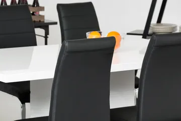 Ratliff Förlängningsbart Matgrupp 180 cm med 4 Cibus Stol - Vit/Svart - Möbler - Bord & matgrupp - Matgrupp