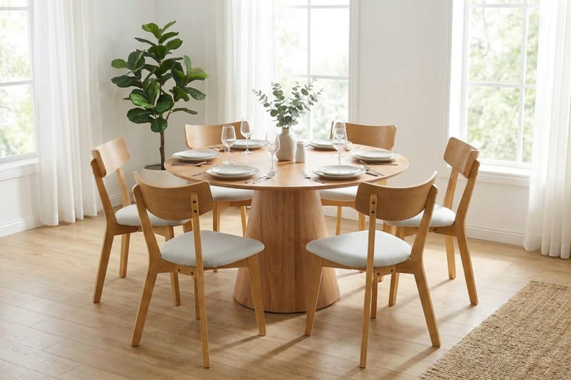 Siena Matgrupp 130 cm runt i Ek med 6 Amelia Matstolar med Dyna - Ek/Beige - Möbler - Bord & matgrupp - Matgrupp