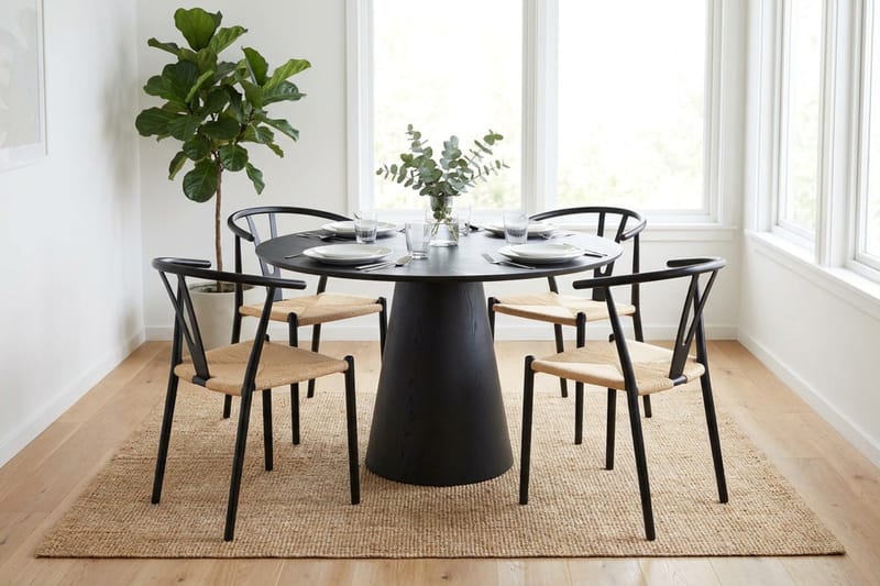 Siena Matgrupp runt 110 cm Svart med 4 Elysia Matstolar - Svart - Möbler - Bord & matgrupp - Matgrupp
