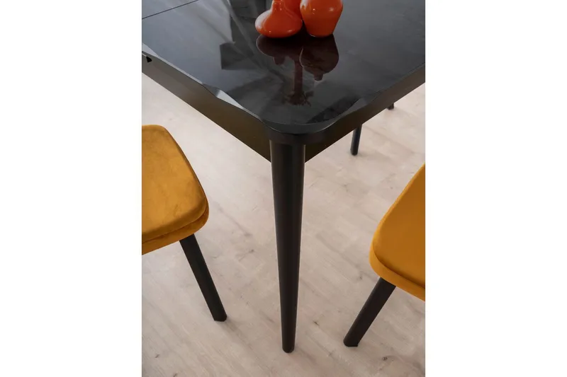 Morin Matbord 130 cm Rektangulär - Svart - Möbler - Bord & matgrupp - Matbord & köksbord