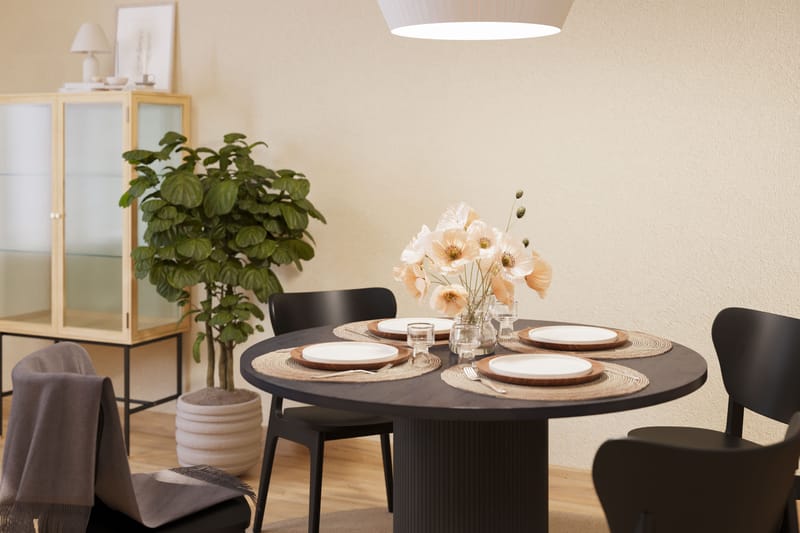 Noira Matbord 120 cm Ek Runt med 4 st Jerup Matstol - Svart - Möbler - Bord & matgrupp - Matgrupp