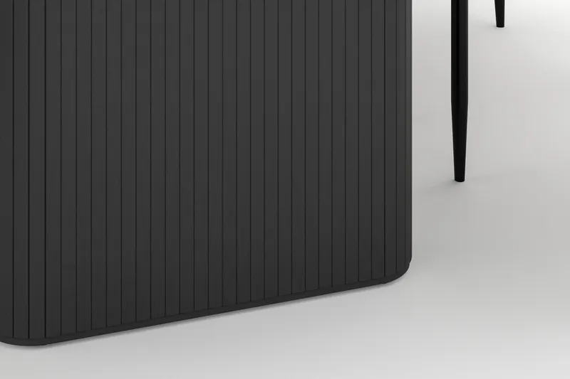 Noira Ovalt Matbord 220 cm med 6 Sawako Stolar - Svart - Möbler - Bord & matgrupp - Matgrupp