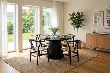 Peyra Förlängningsbart runt 120-220 cm Svart med 4 Dastoori Matstolar - Svart - Möbler - Bord & matgrupp - Matgrupp
