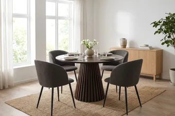 Peyra Matgrupp 110 cm runt med 4 Greya Mastolar - Rökt ek - Möbler - Bord & matgrupp - Matgrupp