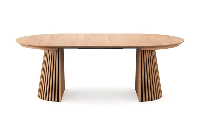 Peyra Matgrupp Förlängningsbart runt 120-220 cm i Ek med 4 Amelia Matstolar med Dyna - Ek/Beige - Möbler - Bord & matgrupp - Matgrupp