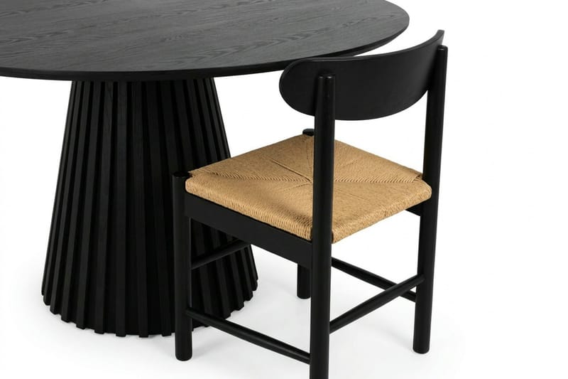 Peyra Matgrupp runt 110 cm Svart med 4 Malte Matstolar - Möbler - Bord & matgrupp - Matgrupp