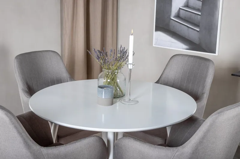 Plaza Matbord Runt med 4 Comfort Karmstol