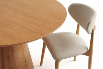 Siena Matgrupp runt 110 cm Ek med 4 Molly Matstolar - Ek - Möbler - Bord & matgrupp - Matgrupp