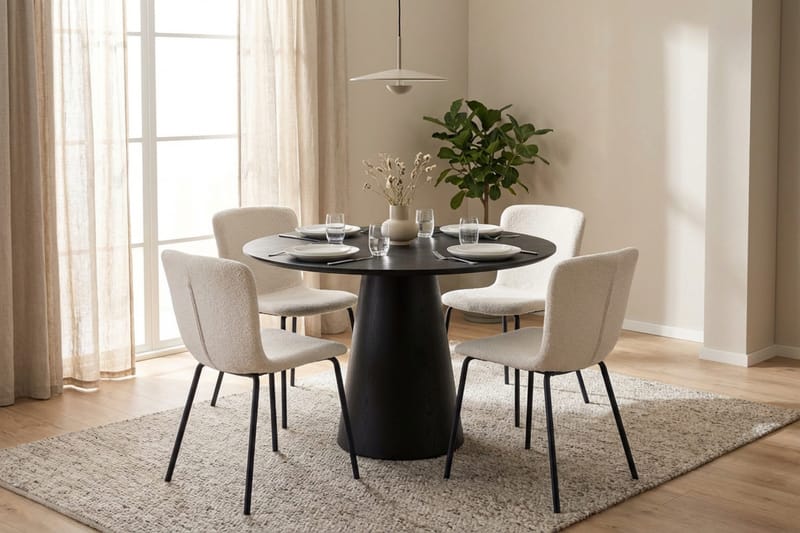 Siena Matgrupp runt 110 cm Svart med 4 Katy Matstolar - Svart - Möbler - Bord & matgrupp - Matgrupp