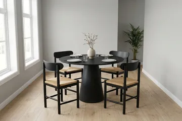 Siena Matgrupp runt 110 cm Svart med 4 Malte Matstolar - Möbler - Bord & matgrupp - Matgrupp