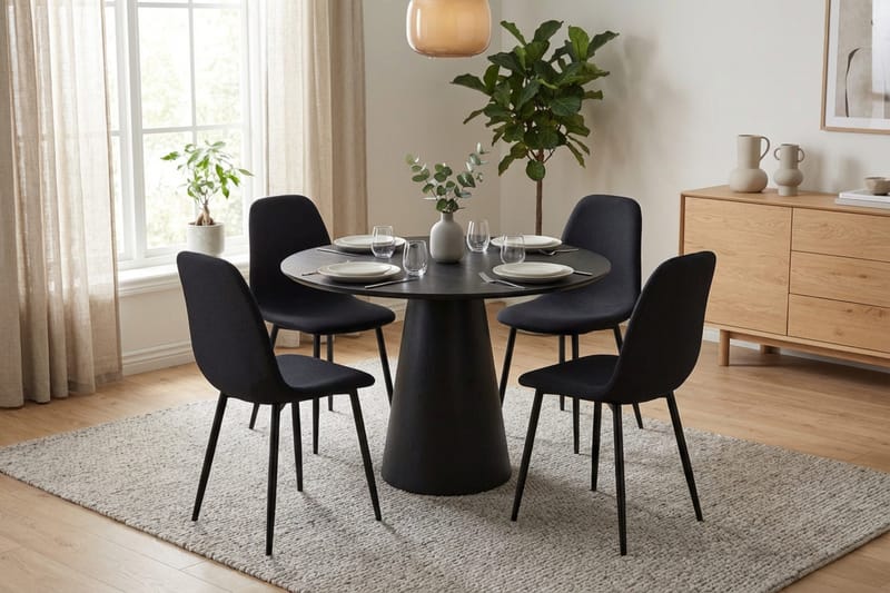 Siena Matgrupp runt 110 cm Svart med 4 Nibe Matstolar - Svart - Möbler - Bord & matgrupp - Matgrupp