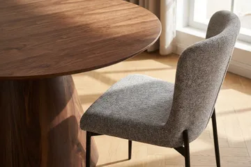 Siena Matgrupp runt 130 cm Valnöt med 6 Elsie Matstolar - Valnöt/Ljusgrå - Möbler - Bord & matgrupp - Matgrupp